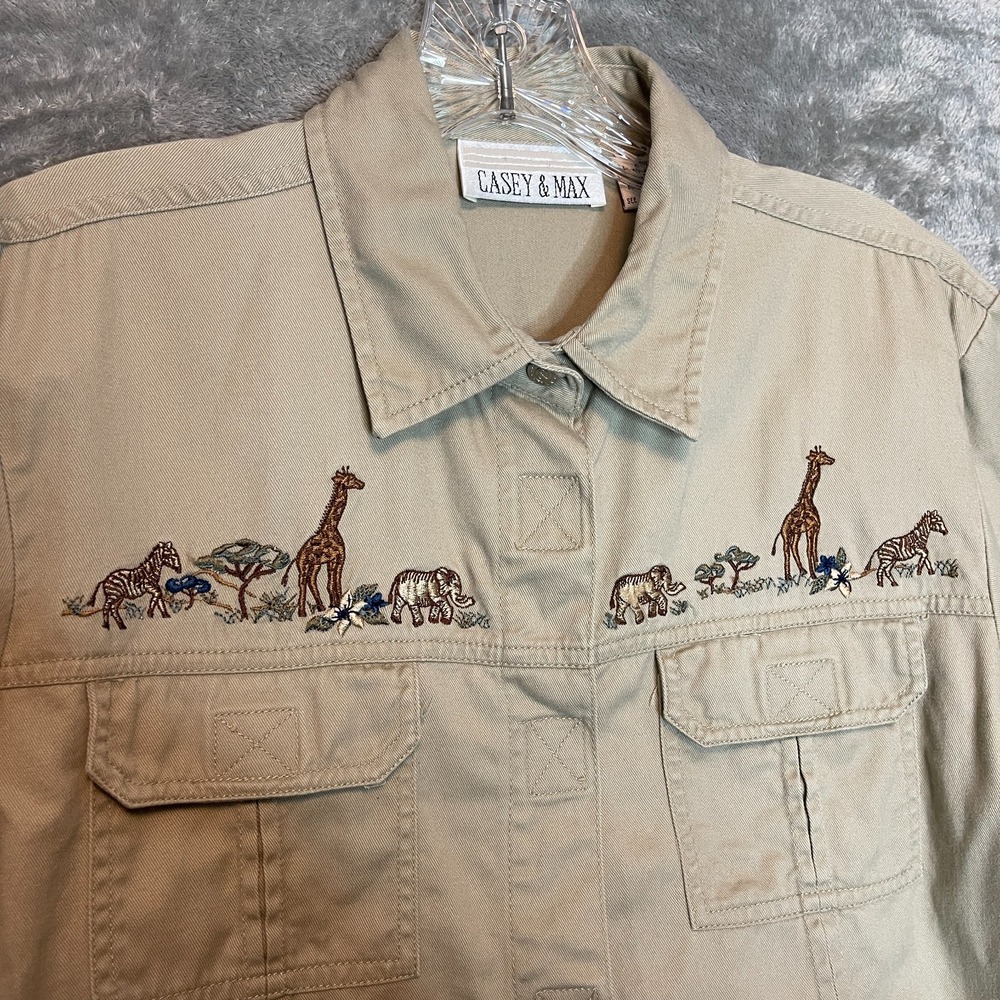 Vtg Casey & Max Women Safari Sahara Travel Khaki Embroidered Canvas Top M